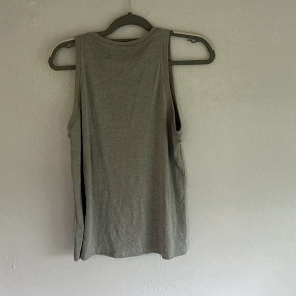 Nike tank top size medium - Picture 4 of 4